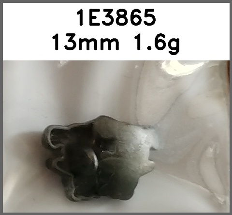 蘑菇扣_熊_抽芯图片