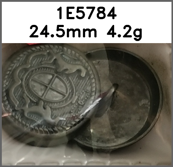 蘑菇扣_双狮_刻花图片